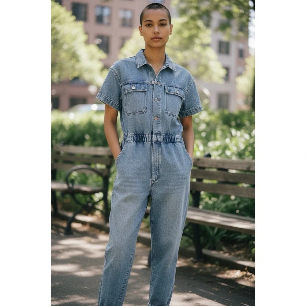 We‎ The Free Jumpsuit Size Medium Blue Denim Coveralls Short Sleeve Pockets